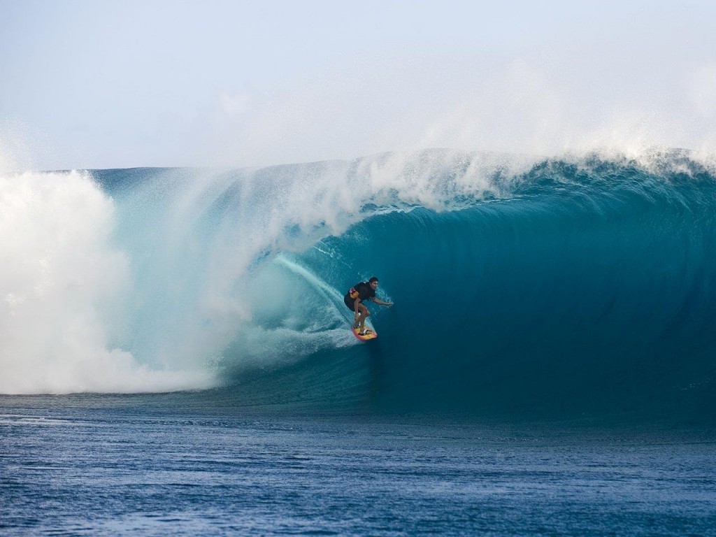 JP Tow-in Teahupoo